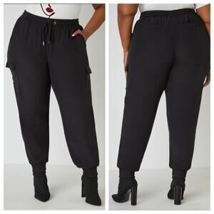 NWT Ashley Stewart High Rise Cargo Joggers in Black - Size 14